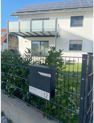 Siebert Metzler Briefkasten Basaltgrau RAL7012 mit Zeitungsfach & Edelstahl Namensschild – langlebig & modern für Ihr Zu