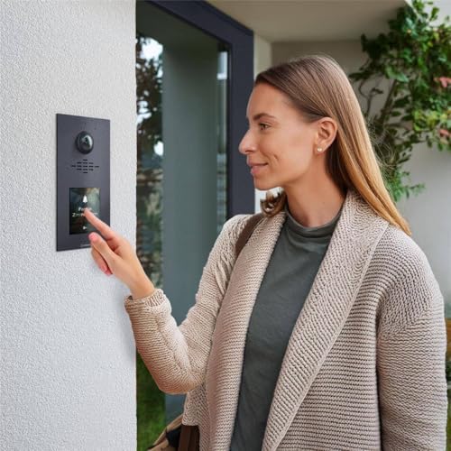 Metzler HD-Türsprechanlage mit App-Steuerung, vandalismussicher für 1-500 Parteien, elegantes Design in Verkehrsweiß RAL